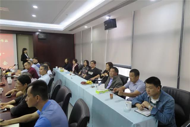 平江新城股份经济合作社与耀盛集团举行交流洽谈会