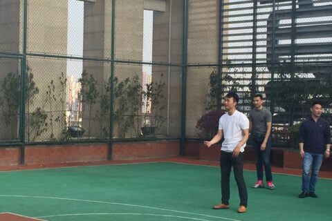 集团组织员工定点投篮大赛