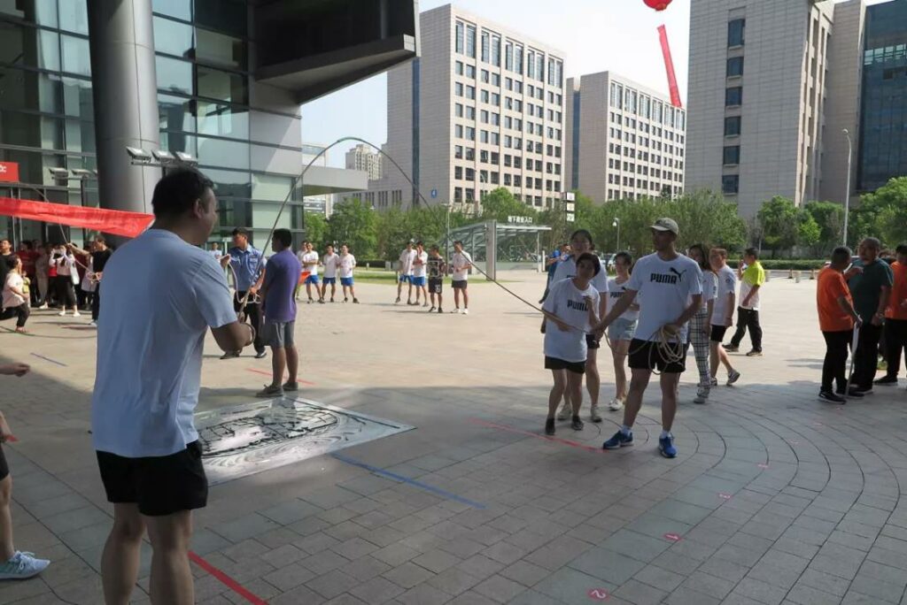 【群众体育】平江新城举办全民健身运动会